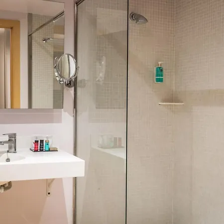 Madanis 4* L'Hospitalet de Llobregat
