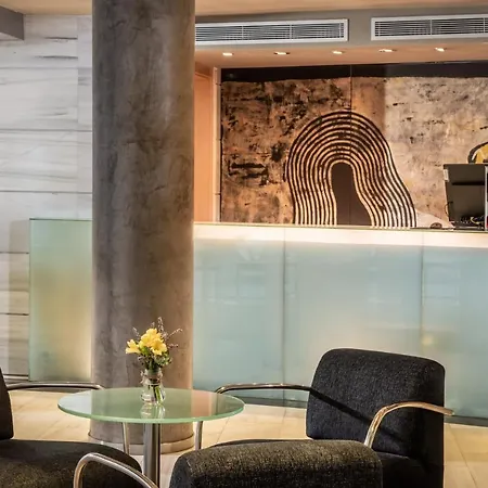 Hotel Madanis L'Hospitalet de Llobregat