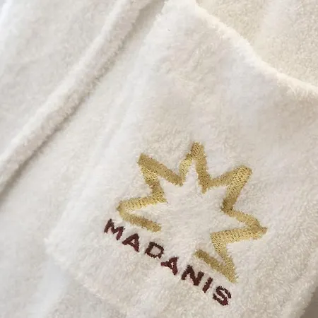 Madanis