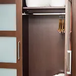 Hotel Madanis L'Hospitalet de Llobregat