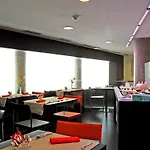 Madanis Hotel 4*