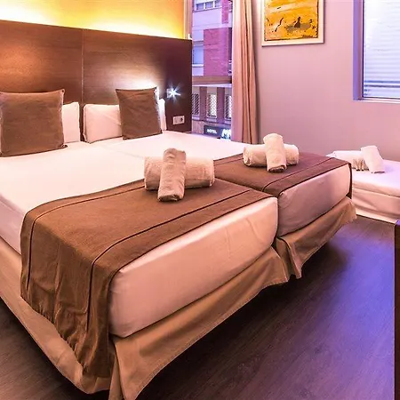 Hotel Madanis L'Hospitalet de Llobregat