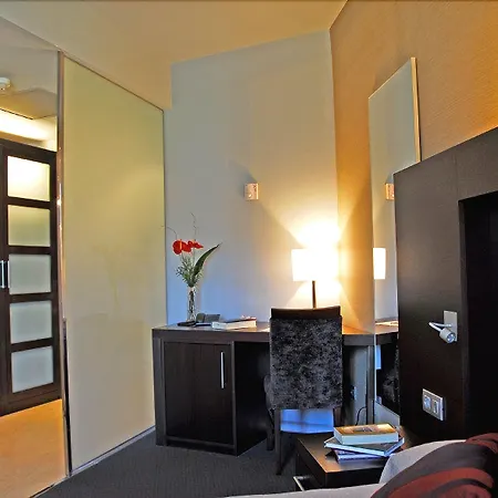 Madanis 4* L'Hospitalet de Llobregat