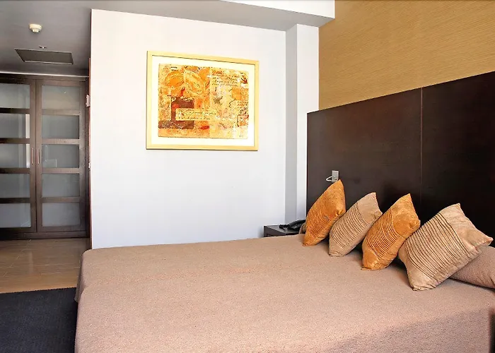 Hotel Madanis L'Hospitalet de Llobregat