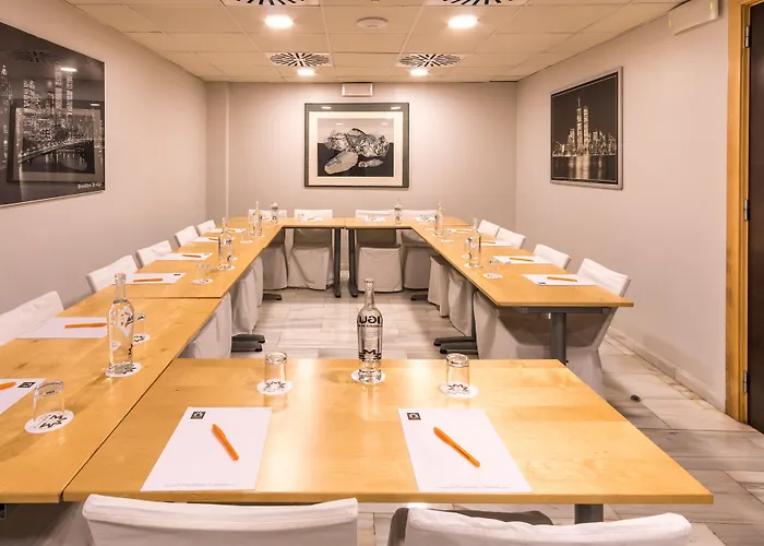 Hotel Madanis L'Hospitalet de Llobregat