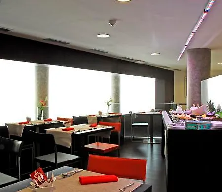 Madanis Hotel 4*